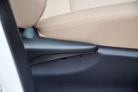 2013款丰田全新RAV4