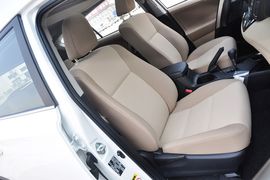 2013款丰田全新RAV4