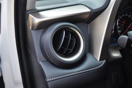 2013款一汽丰田RAV4