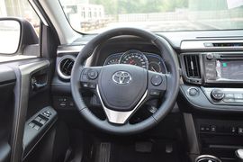 2013款一汽丰田RAV4