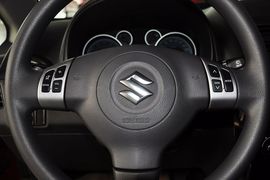 2013款长安铃木天语SX4