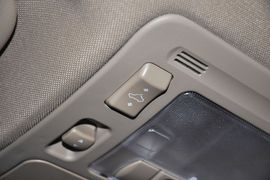 2013款比亚迪S6白金版2.4L手动尊贵型