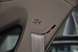 2013款比亚迪S6白金版2.4L手动尊贵型