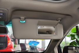 2013款比亚迪S6白金版2.4L手动尊贵型
