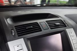 2013款比亚迪S6白金版2.4L手动尊贵型