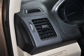 2013款比亚迪S6白金版2.4L手动尊贵型
