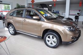 2013款比亚迪S6白金版2.4L手动尊贵型