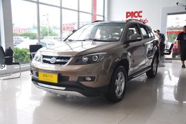 2013款比亚迪S6白金版2.4L手动尊贵型