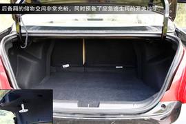 2013款奇瑞E3试驾