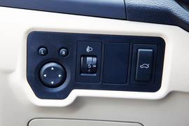 2013款奇瑞E3试驾