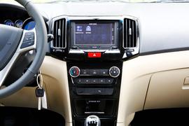 2013款奇瑞E3试驾