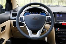 2013款奇瑞E3试驾