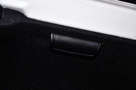 2013款丰田锐志2.5L基本型到店实拍