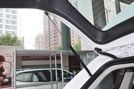 2013款荣威W5