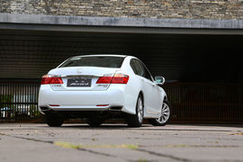 2013款第九代雅阁外出试驾