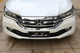 2013款第九代雅阁外出试驾