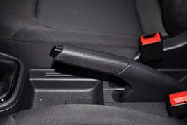 2013款大众捷达1.4L手动时尚型