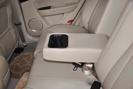 2013款奔腾B50