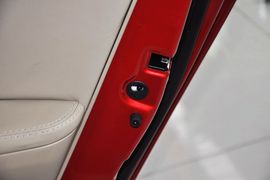 2012款长安逸动1.6L