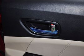 2012款长安逸动1.6L