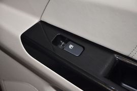 2012款长安逸动1.6L