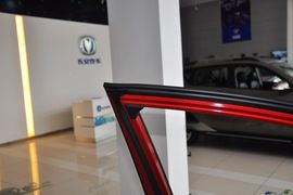 2012款长安逸动1.6L