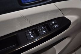 2012款长安逸动1.6L