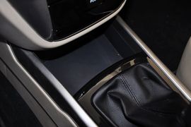 2012款长安逸动1.6L