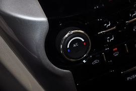 2012款长安逸动1.6L