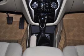 2012款长安逸动1.6L