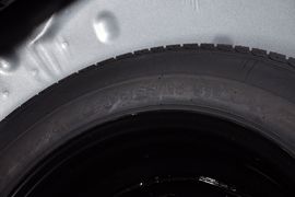 2012款奔腾B70
