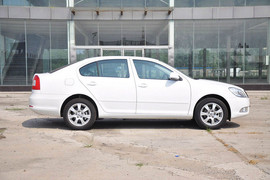 2014款斯柯达明锐1.6L手动逸杰版