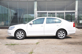 2014款斯柯达明锐1.6L手动逸杰版