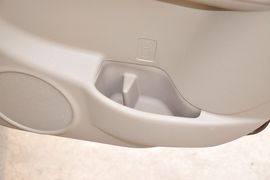 2012款铃木天语尚悦1.6L自动实用型升级版