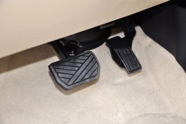 2012款铃木天语尚悦1.6L自动实用型升级版