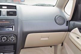 2012款铃木天语尚悦1.6L自动实用型升级版