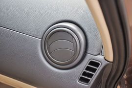 2012款铃木天语尚悦1.6L自动实用型升级版