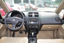 2012款铃木天语尚悦1.6L自动实用型升级版