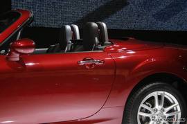 2009上海车展马自达MX-5实拍