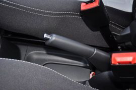 2013款铃木奥拓1.0L手动20周年限量版