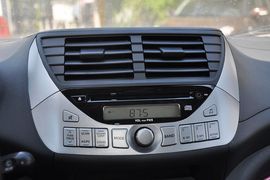 2013款铃木奥拓1.0L手动20周年限量版