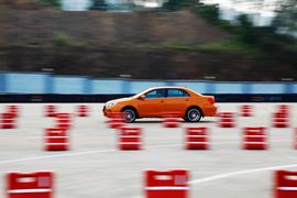 2014款比亚迪秦试驾