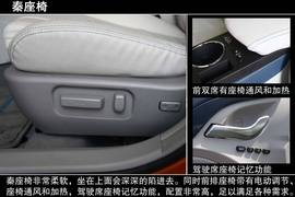 2014款比亚迪秦试驾