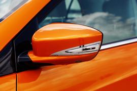 2014款比亚迪秦试驾