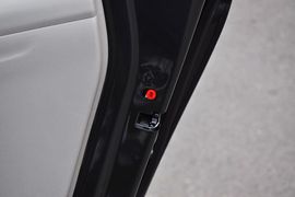 2014款东风雪铁龙爱丽舍1.6L手动型