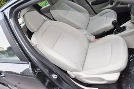 2014款东风雪铁龙爱丽舍1.6L手动型