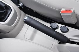 2014款东风雪铁龙爱丽舍1.6L手动型