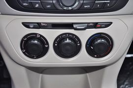 2014款东风雪铁龙爱丽舍1.6L手动型