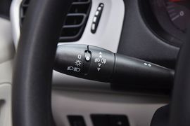 2014款东风雪铁龙爱丽舍1.6L手动型