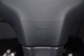 2014款东风雪铁龙爱丽舍1.6L手动型